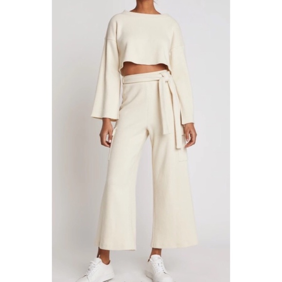 Choosy Elsa Cream Cropped Slouchy Slit Bell Sleeve Boxy Sweater Size Small - Picture 5 of 16